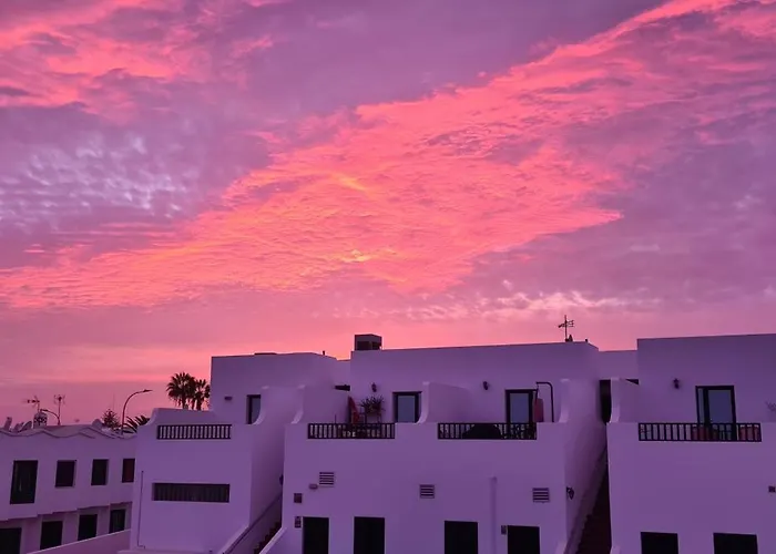 Villa Siroi, Puerto Del Carmen, Heated Pool, 10Mn From The Sea